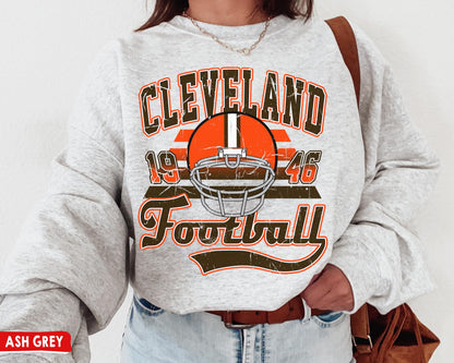 Cleveland Football Crewneck Sweatshirt, Vintage Browns T-Shirt Gift