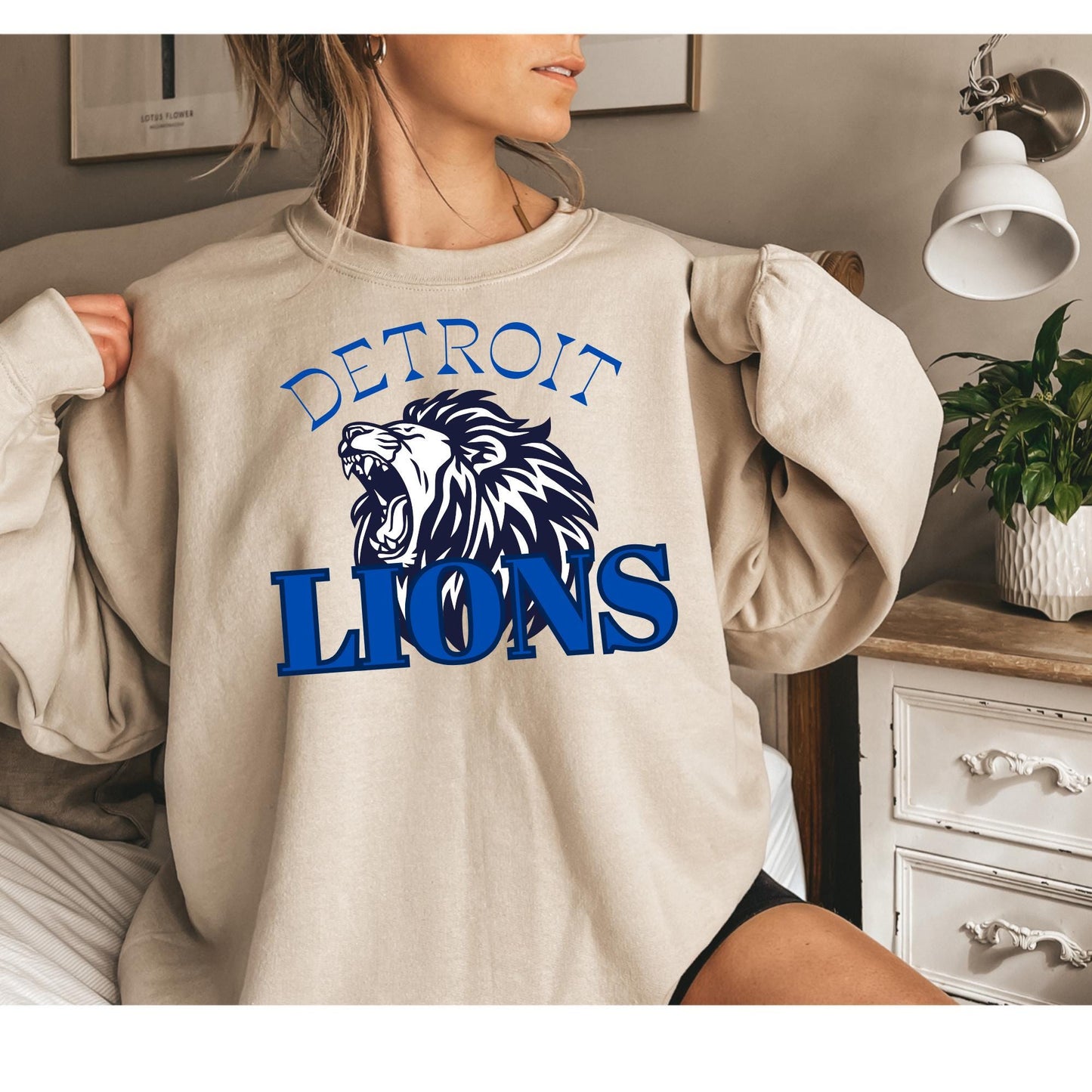 Detroit Lions Football Crewneck Sweatshirt Perfect Fan Gift