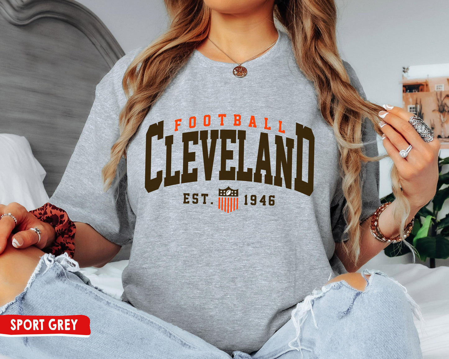 Cleveland Football Crewneck Sweatshirt - Browns T-Shirt & Sunday Gear