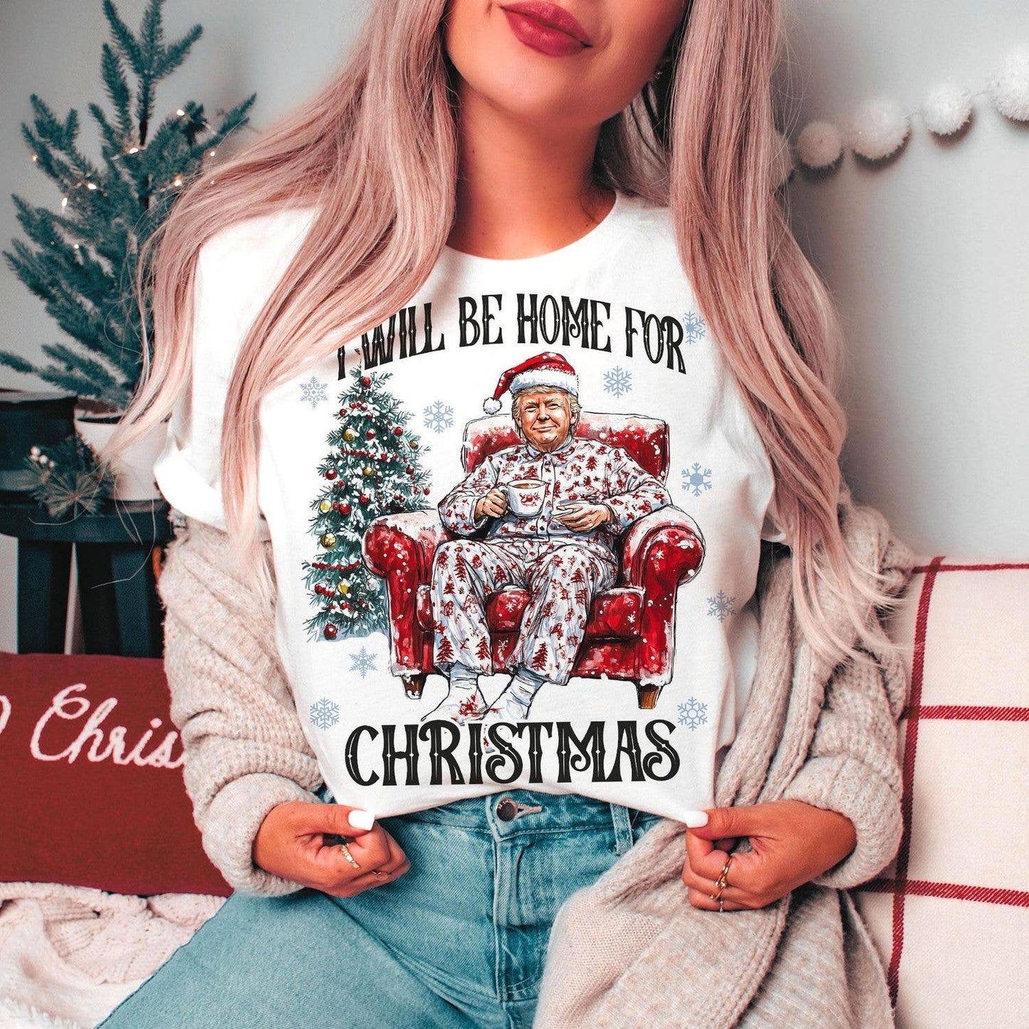 Trump I'Ll Be Home For Christmas - Funny Holiday T-Shirt