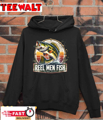 Reel Men Fish Bass Jumping Fishing  Outdoor Angler Apparel T-Shirt