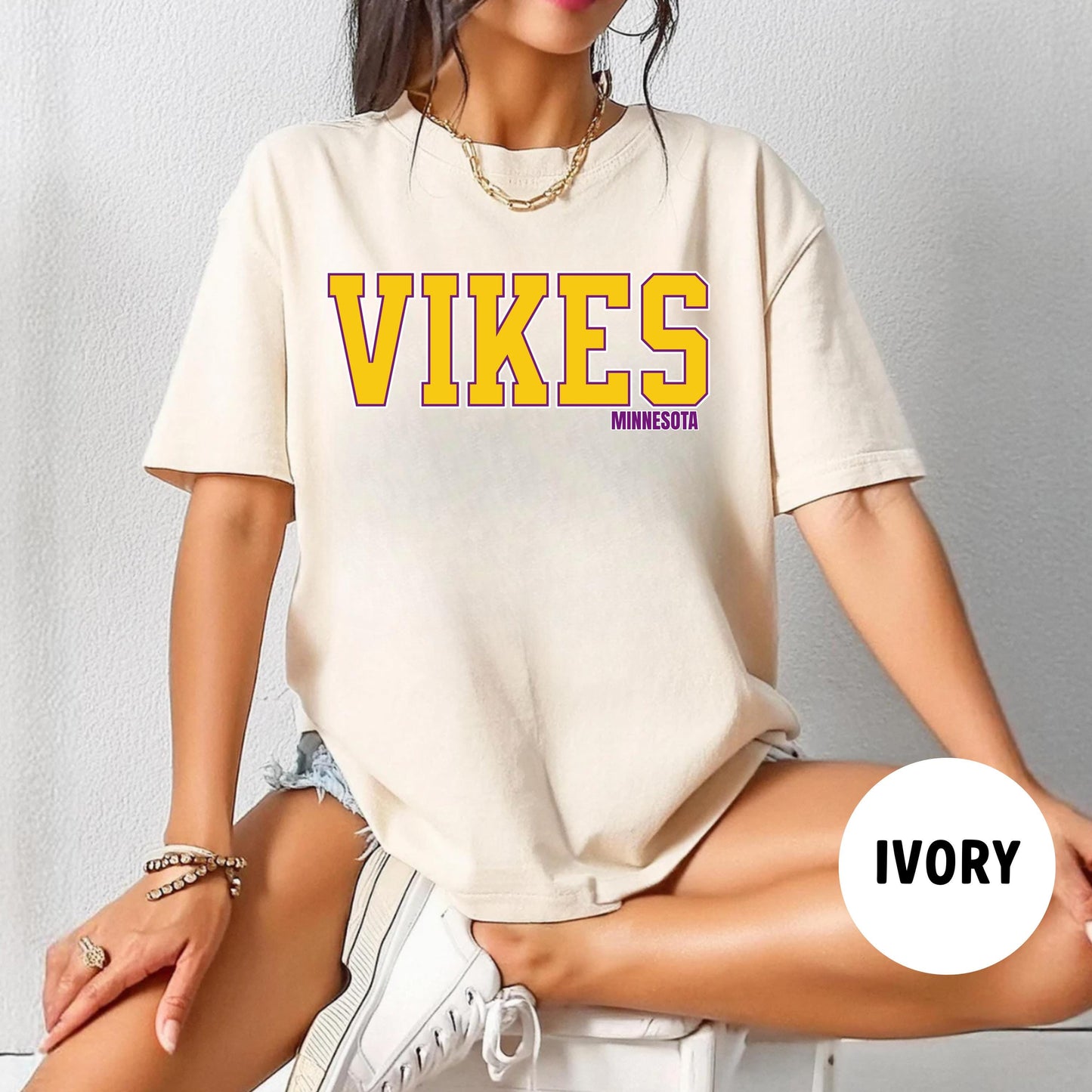 Minnesota Football Sweatshirt - Vintage Crewneck For Vikings Fans