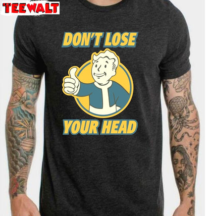 Don't Lose Your Head Shirt, Retro Gamer Long Sleeve Crewneck Sweatshirt