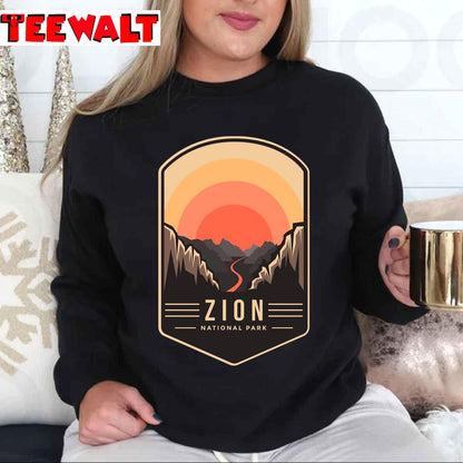 Zion National Park Vintage Unisex T-Shirt