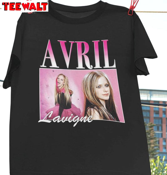 Modern Pop Punk Queen Sweatshirt , Cool Design Avril Lavigne Shirt Crewneck