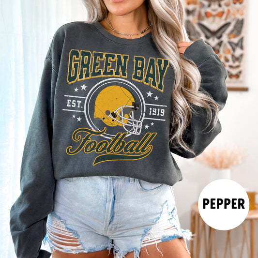 Vintage Green Bay Football Sweatshirt - Jordon Love Varsity Style Shirt