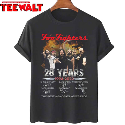 Foo Fighters 28 Years 1994 2022 Thank You For The Memories Rip Taylor Hawkins Unisex T-Shirt