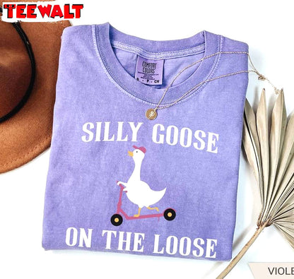 Funny Silly Goose Short Sleeve , Trendy Silly Goose On The Loose