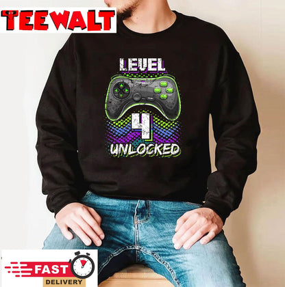 Level 4 Unlocked Video Gamer 4th Birthday Gamer Gift Boys T-Shirt