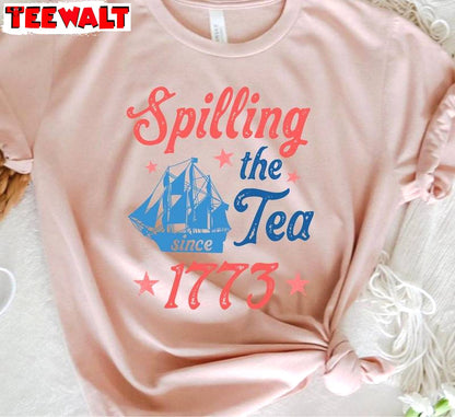 Trendy Usa Celebration Unisex Hoodie, Groovy Spilling Tea Since 1773