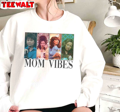 Mom Vibes Shirt, Funny Sarcastic Mom Sitcom Unisex Hoodie Short Sleeve