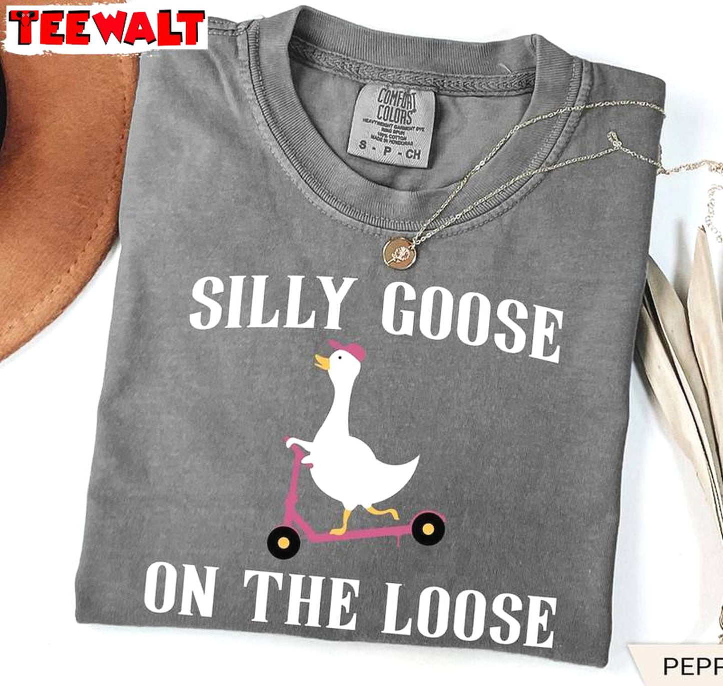 Funny Silly Goose Short Sleeve , Trendy Silly Goose On The Loose