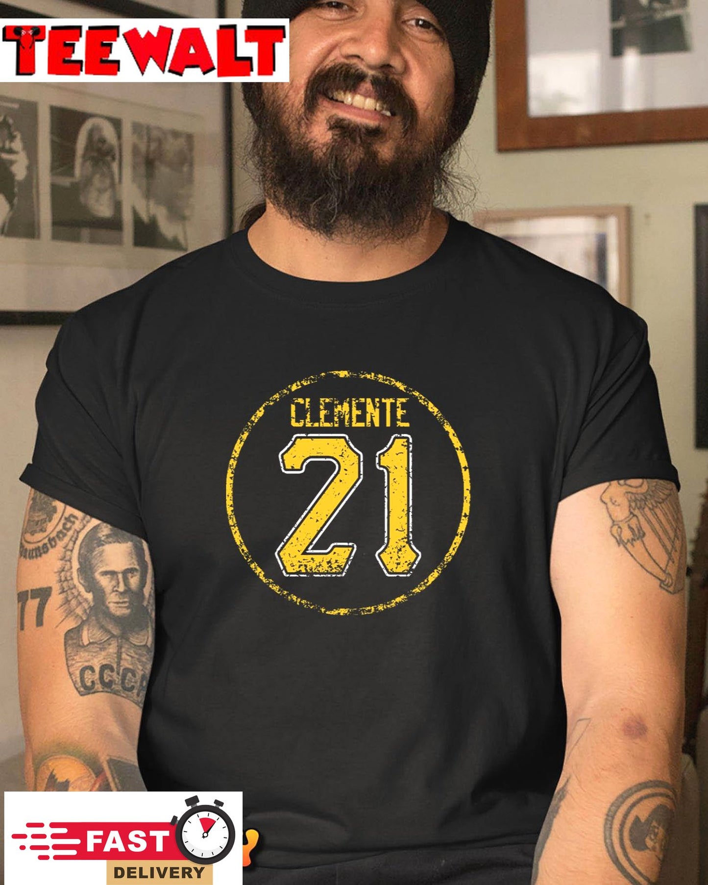 The Legend Roberto Clemente 21 Unisex T-Shirt