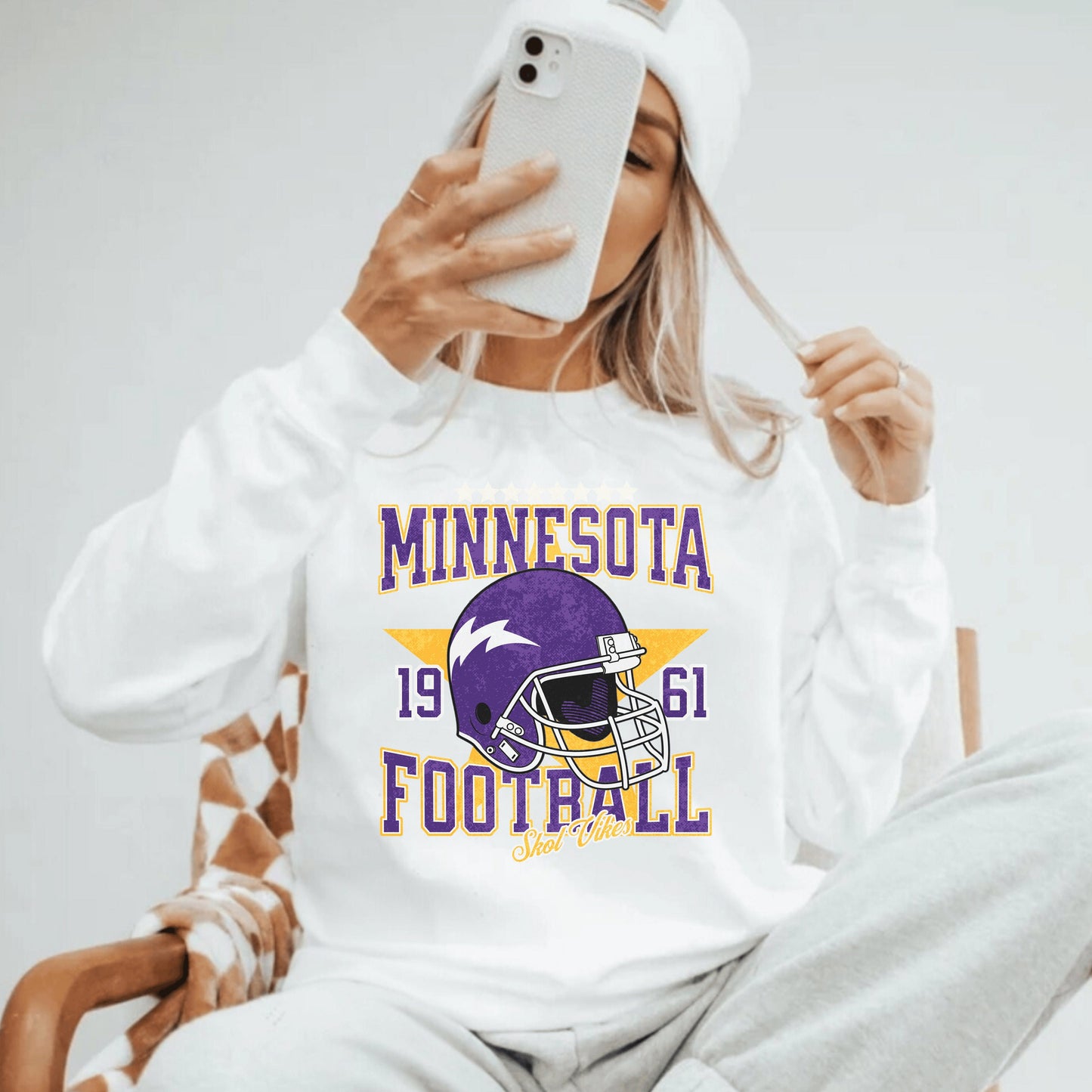 Minnesota Football Sweatshirt - Vintage Vikes Crewneck For Fans