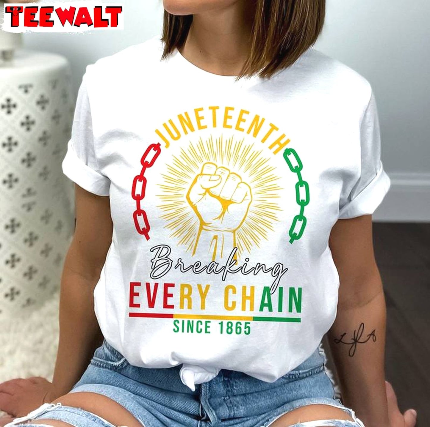 Must Have Breaking Every Chain Shirt, Groovy Juneteenth Short Sleeve Crewneck