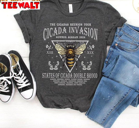 New Rare Cicada Comeback Tour Shirt, Year Of The Cicadas Crewneck Long Sleeve