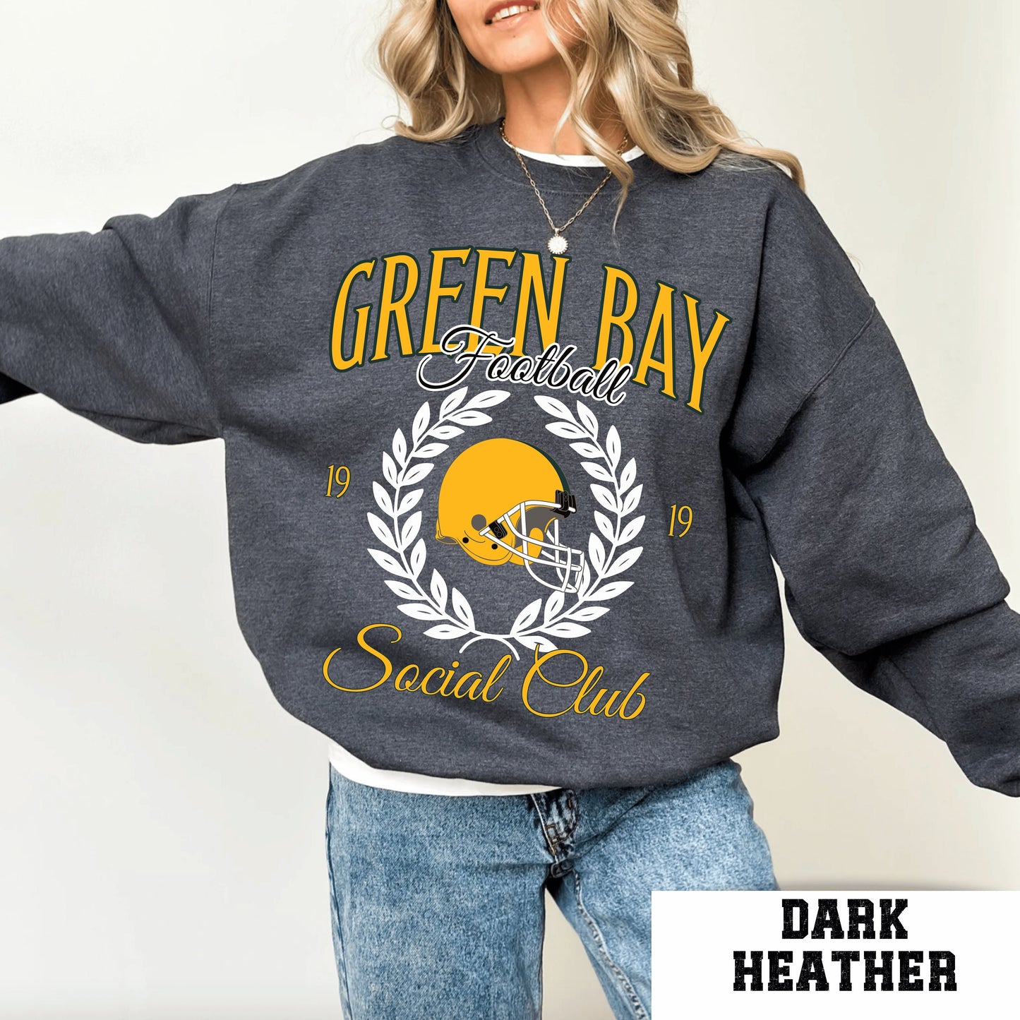 Green Bay Football Sweatshirt - Packers Crewneck, Jordan Love Vintage