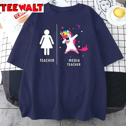 Funny Media Teacher Unicorn Dabbing Unisex T-Shirt