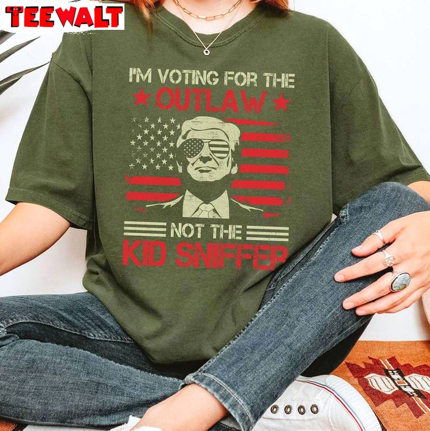 Limited I'm Voting For The Outlaw Not The Kid Sniffer T-shirt, Trump Crewneck Long Sleeve