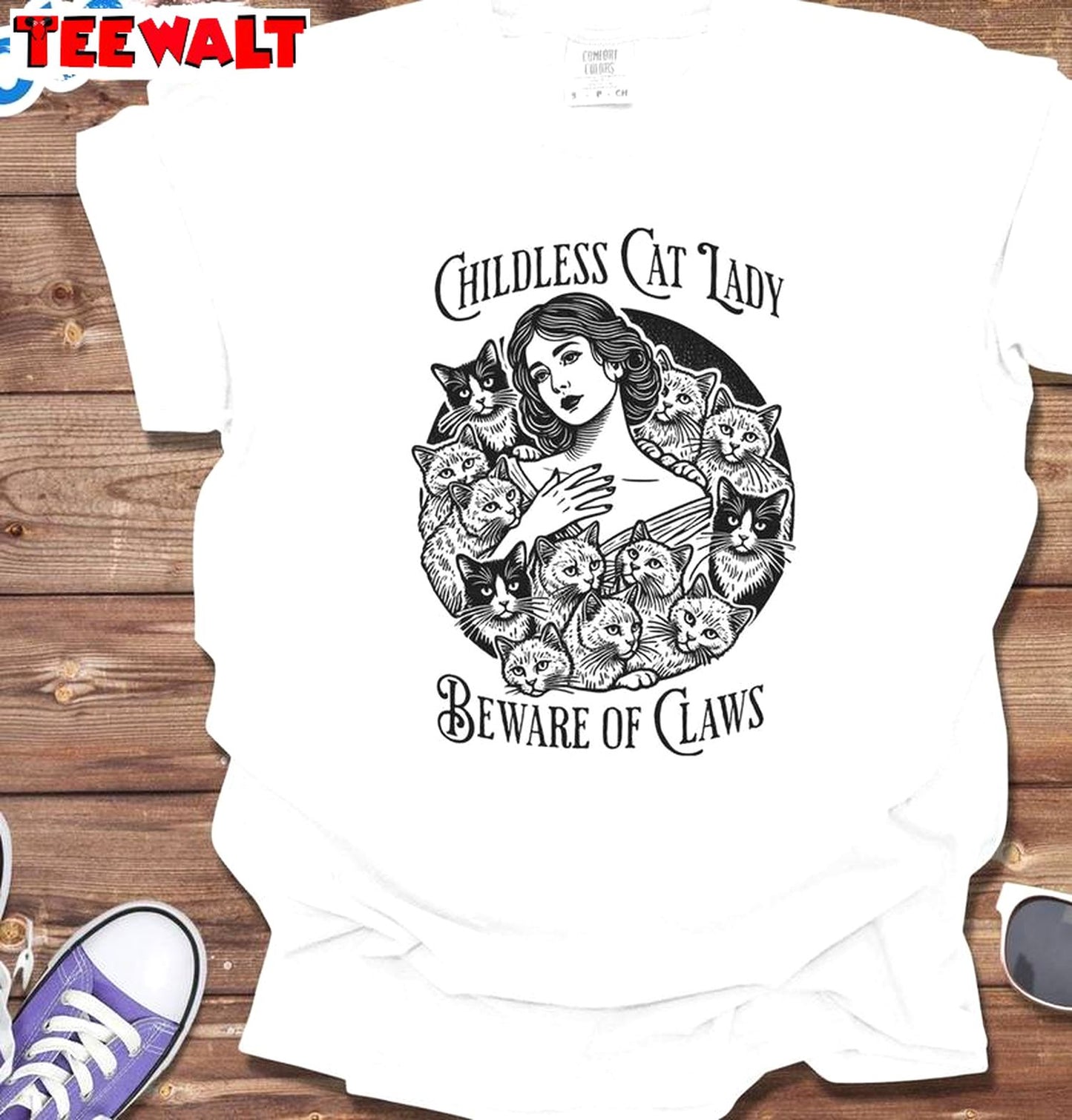 Elegant Childless Cat Lady Shirt, Beware Of Claws Short Sleeve Crewneck