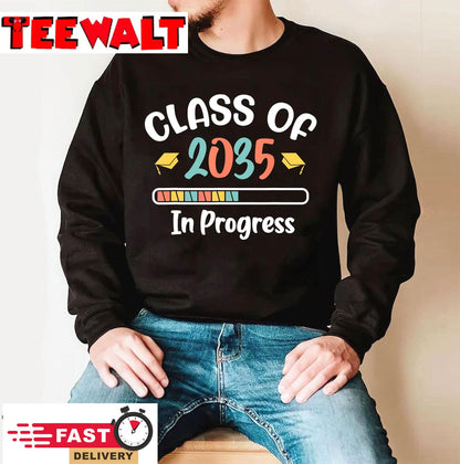 Class of 2035 Grow With Me First Day of School Graduation T-Shirt