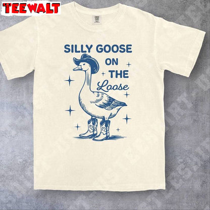 Funny Cowgirl Sweater, Trendy Silly Goose On The Loose