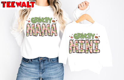 Retro Grichy Mama Mini Christmas T-shirt