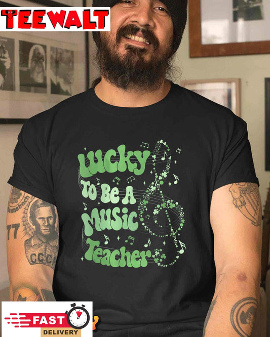 Retro Groovy Lucky To Be A Music Teacher St Patrick's Day T-Shirt