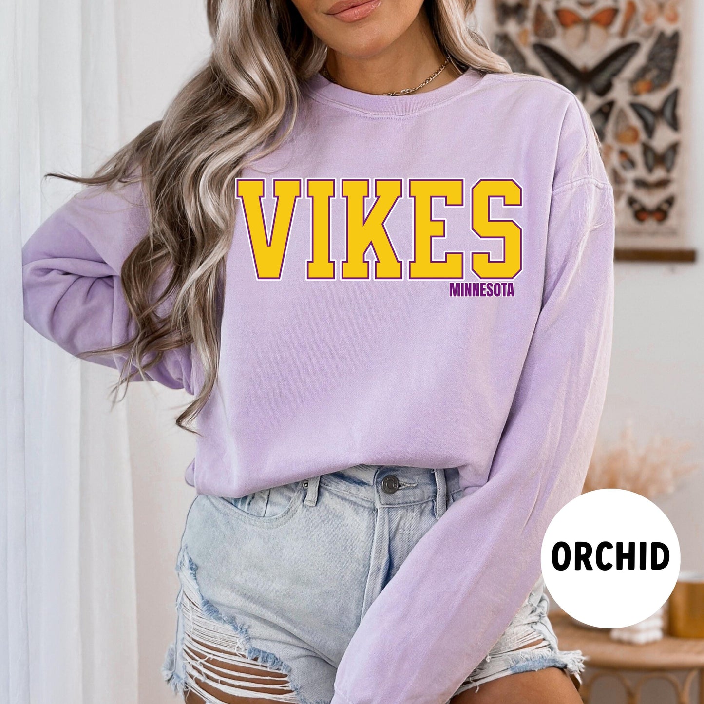 Minnesota Football Viking Sweatshirt - Vintage Vikes Fan Crewneck