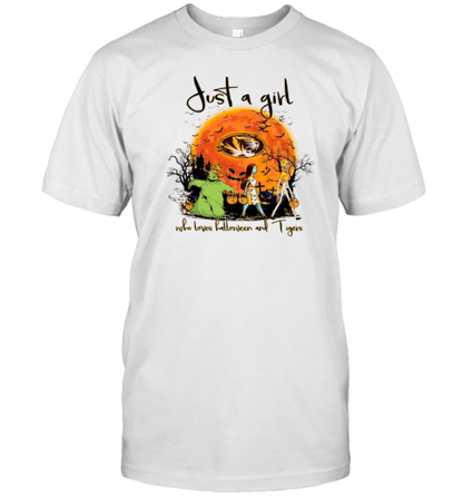 Just A Girl Who Love Halloween And Missouri Tigers Football T-Shirt